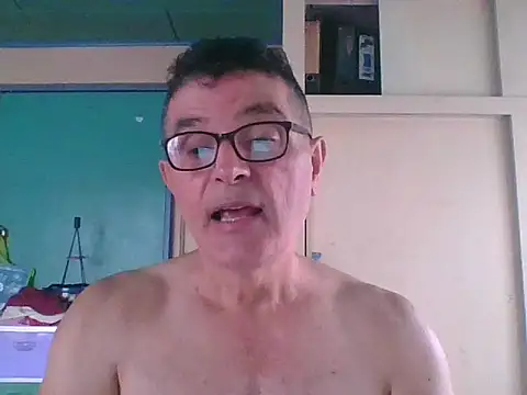 Snapshot of kavir-sebastien chatting on 10/06/25, 02:18 kavir-sebastien online show from 10/06/25, 02:18