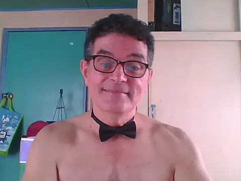 Snapshot of kavir-sebastien chatting on 09/13/25, 04:51 kavir-sebastien online show from 09/13/25, 04:51