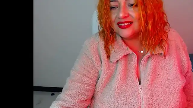 Snapshot of MariaJoseBarraza chatting on 10/13/25, 11:05 MariaJoseBarraza online show from 10/13/25, 11:05
