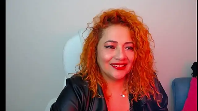 Snapshot of MariaJoseBarraza chatting on 10/10/25, 10:54 MariaJoseBarraza online show from 10/10/25, 10:54