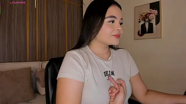 IsabellaAllen online show from 10/23/25, 10:41