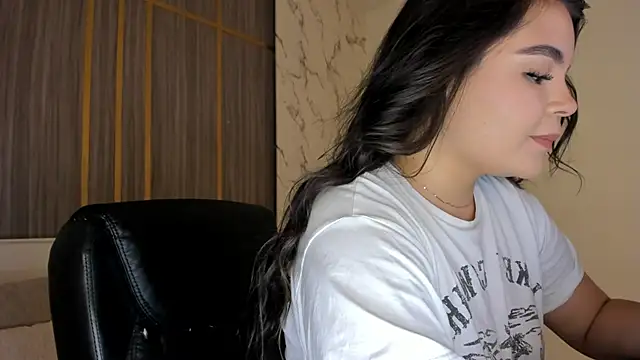 IsabellaAllen online show from 02/15/26, 12:11