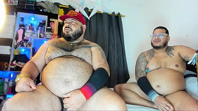 Latino bigcock online show from 03/24/26, 07:36