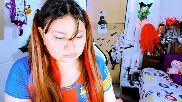 Snapshot of SofiaOlivares chatting on 10/10/25, 05:36 SofiaOlivares online show from 10/10/25, 05:36