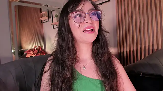 Eva Macalliter online show from 04/23/26, 03:13