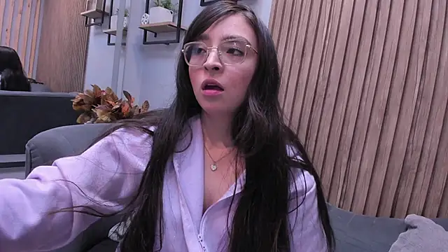 Eva Macalliter online show from 09/17/25, 02:08