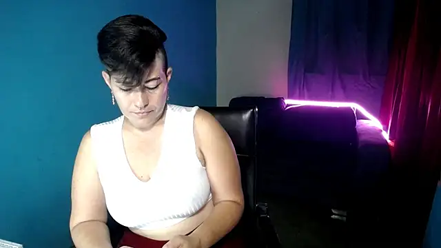 Sunny rayz  online show from 06/26/26, 10:32