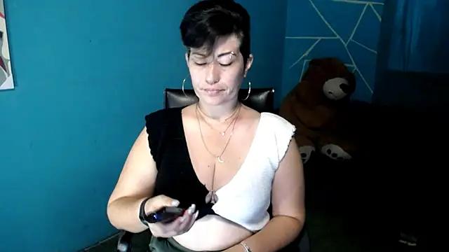 Sunny rayz  online show from 07/19/26, 12:02