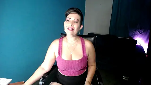 Sunny rayz  online show from 06/30/26, 10:37