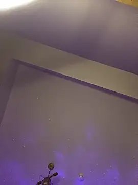 Snapshot of blacktourmaline- chatting on 02/09/25, 02:06 blacktourmaline- online show from 02/09/25, 02:06