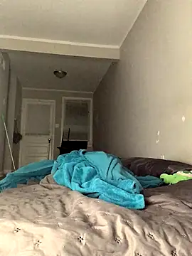 SweetHoneyBunz online show from 10/29/25, 04:22