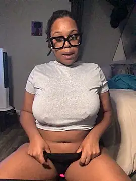 SweetHoneyBunz online show from 09/26/25, 10:16