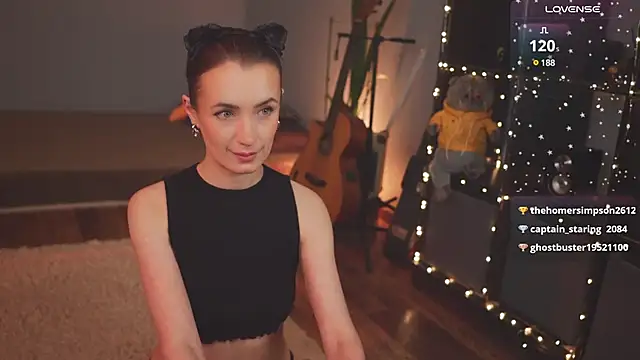 Snapshot of bananya_kitty chatting on 02/01/25, 12:37 bananya kitty online show from 02/01/25, 12:37