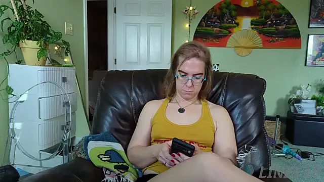 Linzy 19 online show from 09/16/25, 03:35