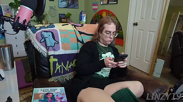 Linzy 19 online show from 03/12/25, 02:12