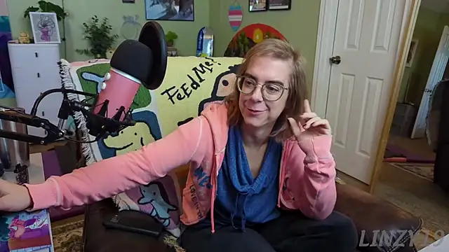 Linzy 19 online show from 03/11/25, 03:02