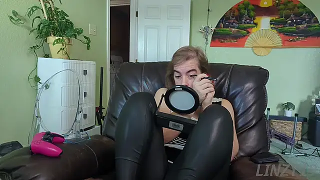 Linzy 19 online show from 09/13/25, 03:34