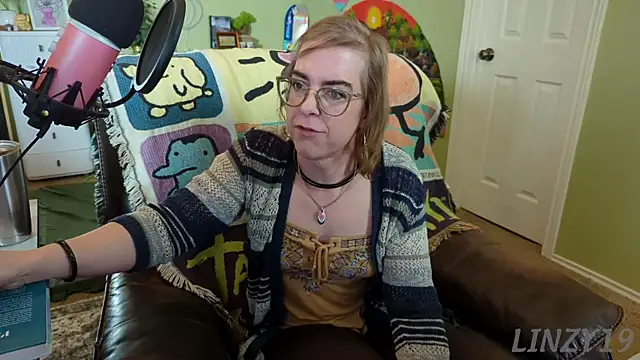 Linzy 19 online show from 02/27/25, 08:31