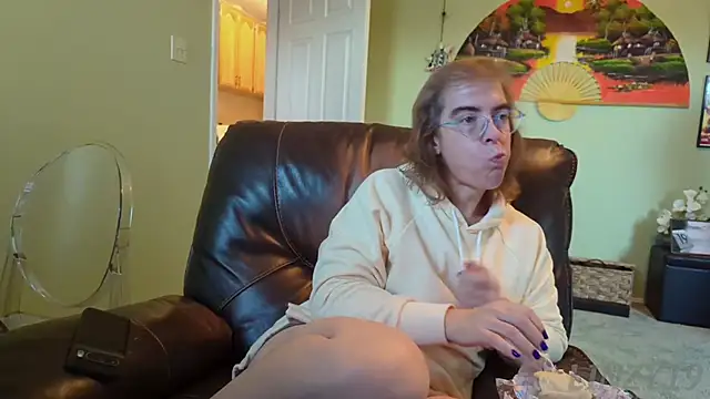 Linzy 19 online show from 09/09/25, 01:20