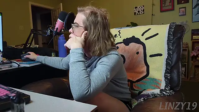 Linzy 19 online show from 03/05/25, 02:36