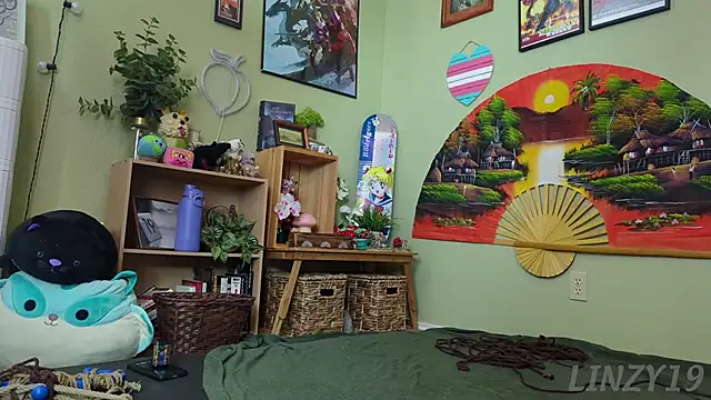 Linzy 19 online show from 02/22/25, 09:48