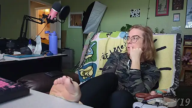 Linzy 19 online show from 03/02/25, 03:41