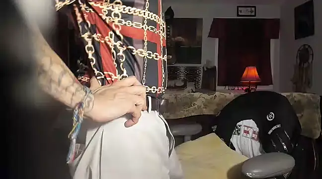 Snapshot of RoosterWabbit chatting on 03/19/25, 03:30 RoosterWabbit online show from 03/19/25, 03:30