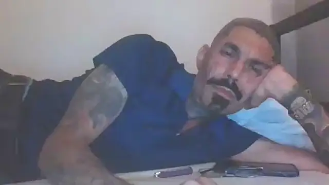 Snapshot of RoosterWabbit chatting on 09/23/25, 01:45 RoosterWabbit online show from 09/23/25, 01:45