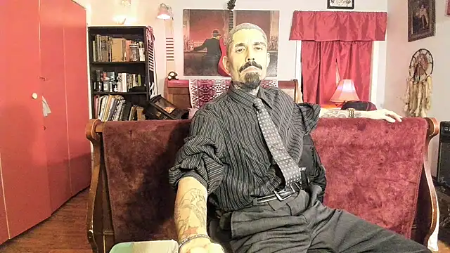 Snapshot of RoosterWabbit chatting on 01/31/25, 06:02 RoosterWabbit online show from 01/31/25, 06:02