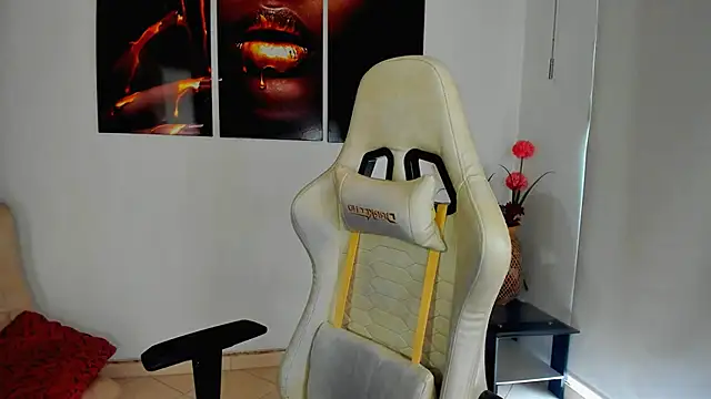 ScarlettMalbec online show from 10/24/25, 09:03