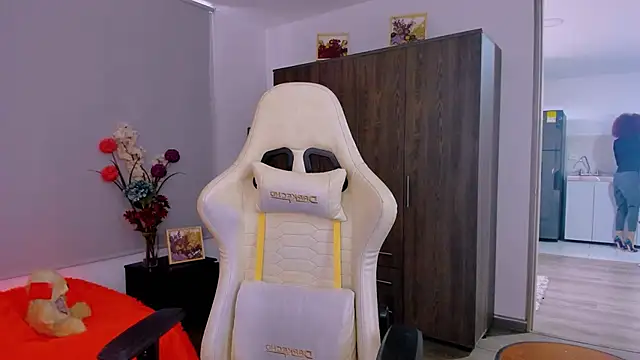 ScarlettMalbec online show from 02/17/26, 09:12