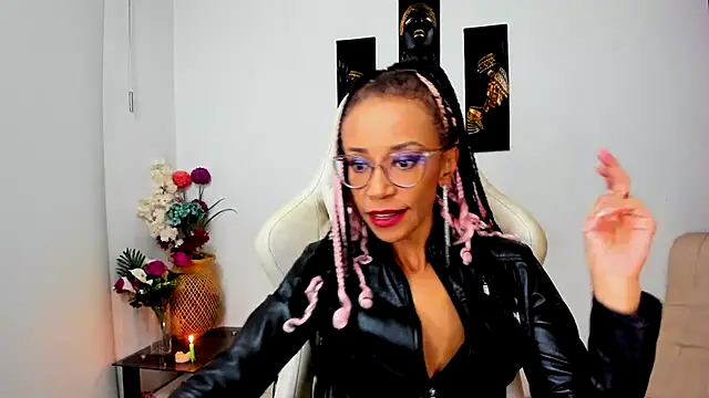Snapshot of ScarlettMalbec chatting on 02/27/25, 11:37 ScarlettMalbec online show from 02/27/25, 11:37