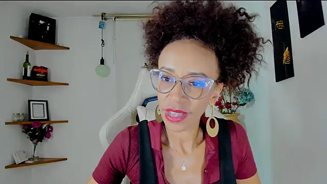 Snapshot of ScarlettMalbec chatting on 01/11/25, 12:22 ScarlettMalbec online show from 01/11/25, 12:22