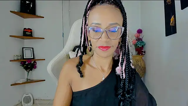 Snapshot of ScarlettMalbec chatting on 01/13/25, 11:27 ScarlettMalbec online show from 01/13/25, 11:27