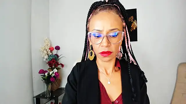 Snapshot of ScarlettMalbec chatting on 02/15/25, 12:26 ScarlettMalbec online show from 02/15/25, 12:26