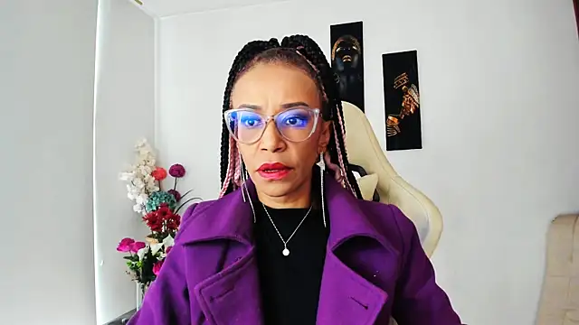 Snapshot of ScarlettMalbec chatting on 02/15/25, 08:34 ScarlettMalbec online show from 02/15/25, 08:34
