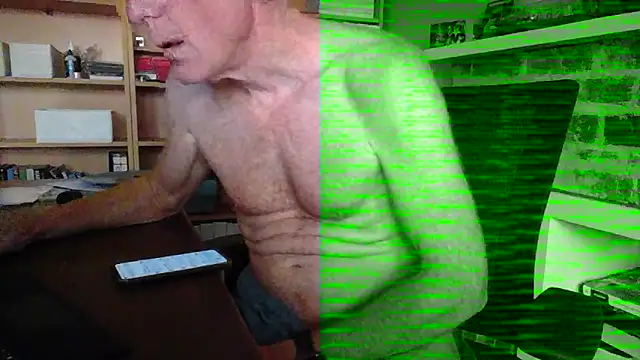 Snapshot of jiggy77777 chatting on 03/03/25, 12:23 jiggy77777 online show from 03/03/25, 12:23
