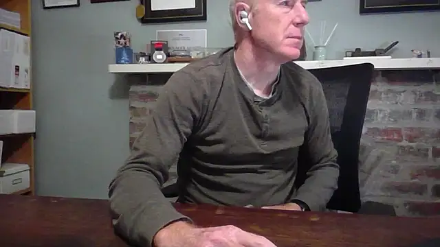 Snapshot of jiggy77777 chatting on 01/07/25, 10:19 jiggy77777 online show from 01/07/25, 10:19