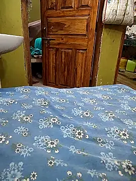 COUPLLE VILLAGE online show from 02/03/26, 03:59