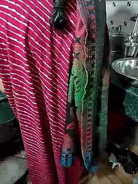 COUPLLE VILLAGE online show from 11/09/25, 03:10