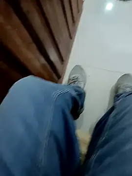 COUPLLE VILLAGE online show from 12/02/25, 02:45