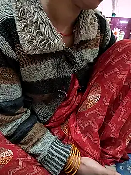 COUPLLE VILLAGE online show from 01/31/26, 10:41