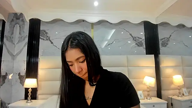 Snapshot of Lia-Anahiz chatting on 12/02/25, 04:58 Lia-Anahiz online show from 12/02/25, 04:58