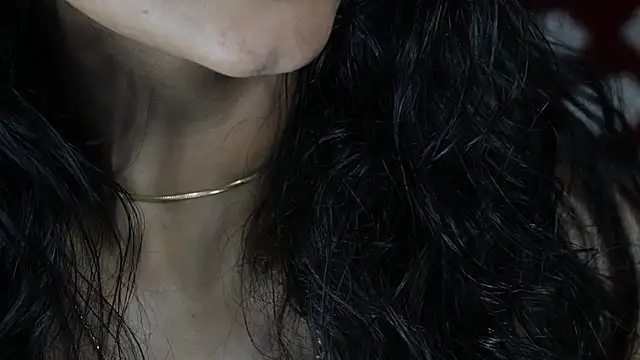 Snapshot of -AyeshaSinghania- chatting on 02/18/25, 08:14 -AyeshaSinghania- online show from 02/18/25, 08:14