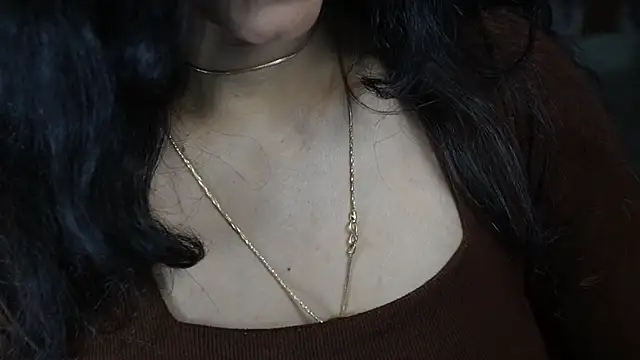 Snapshot of -AyeshaSinghania- chatting on 02/13/25, 04:39 -AyeshaSinghania- online show from 02/13/25, 04:39