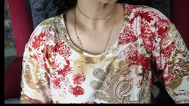 Snapshot of -AyeshaSinghania- chatting on 03/17/25, 09:01 -AyeshaSinghania- online show from 03/17/25, 09:01