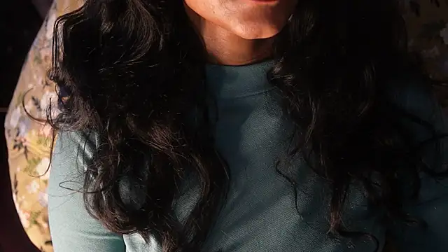 -AyeshaSinghania- online show from 02/12/26, 05:40