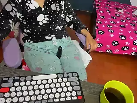 daleska ayala 1 online show from 11/14/25, 03:15