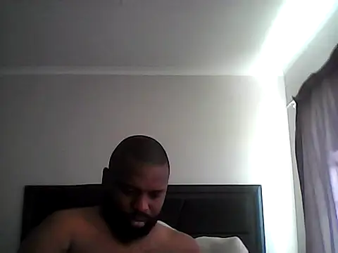 Snapshot of Yardie_bone chatting on 04/02/26, 12:45 Yardie bone online show from 04/02/26, 12:45