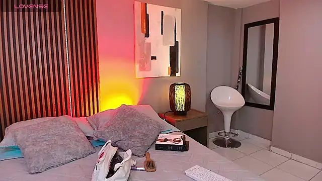 emily roberts1 online show from 10/01/25, 01:04